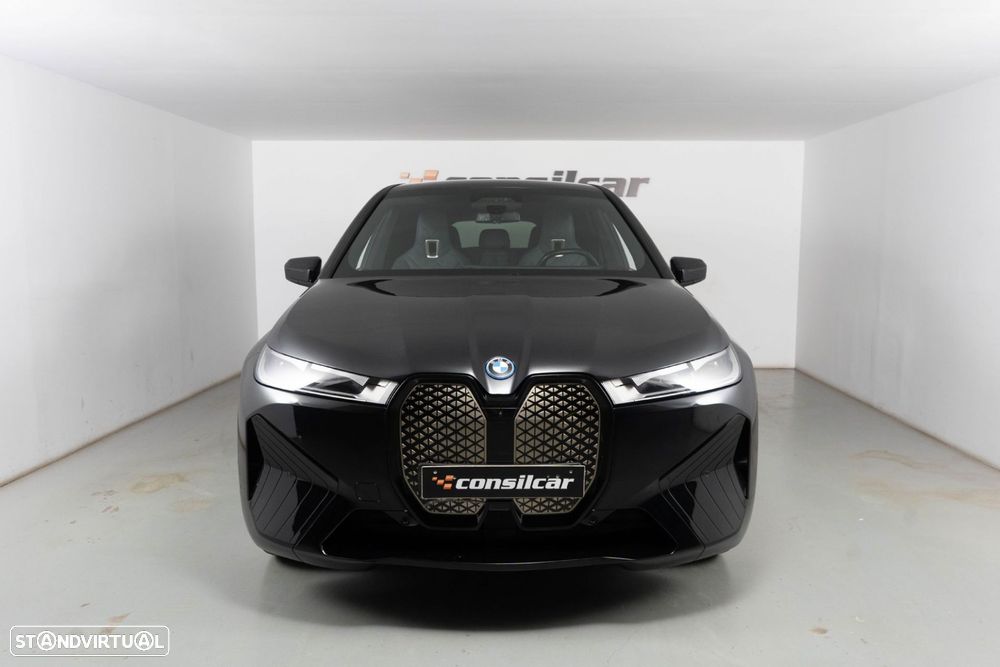 BMW iX xDrive 40 Pack Desportivo - 2