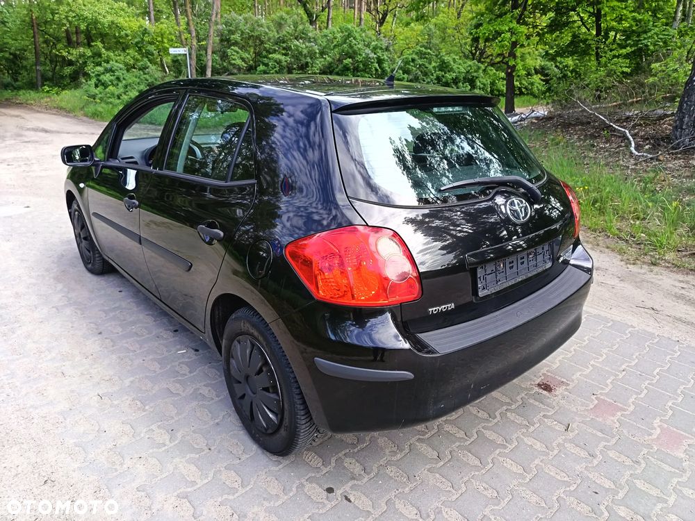 Toyota Auris 1.4 VVT-i Team - 3