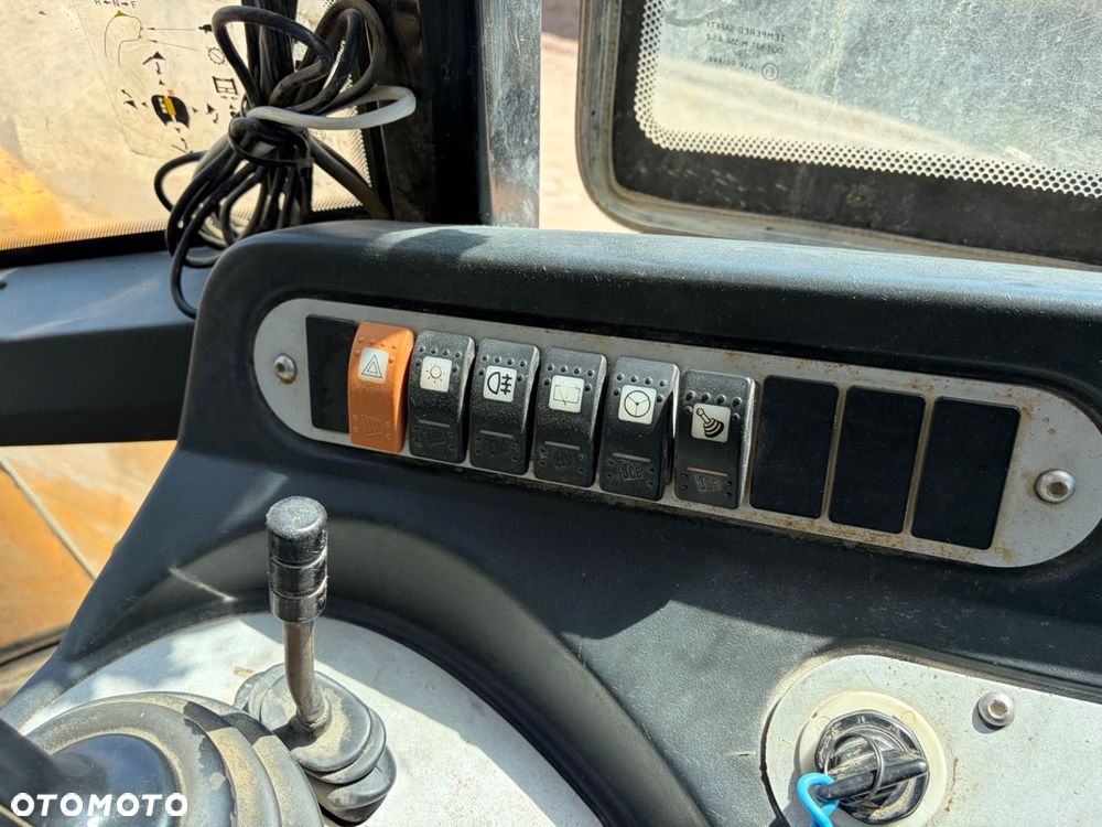 JCB 436 4X4 - 18