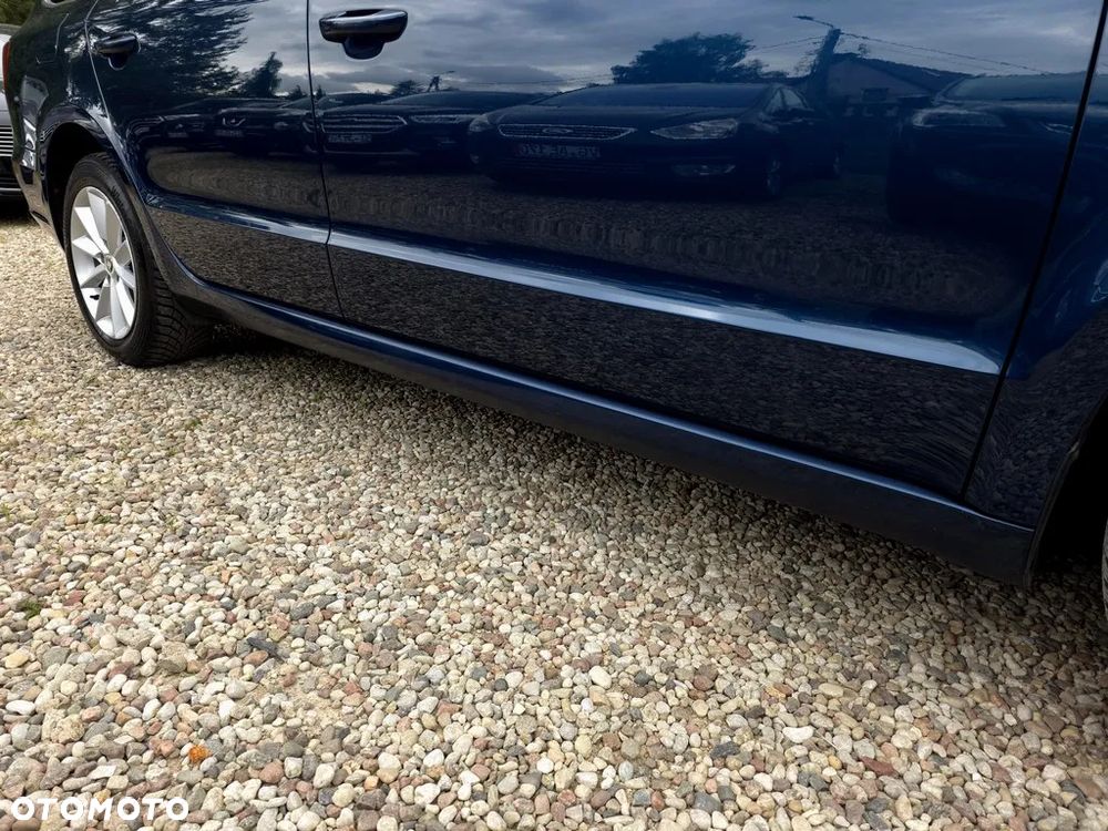 Skoda Superb 2.0 TDI Ambition - 29