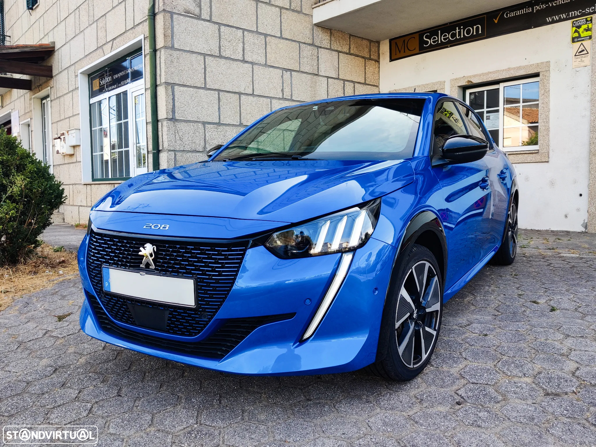 Peugeot e-208 50 kWh GT - 2