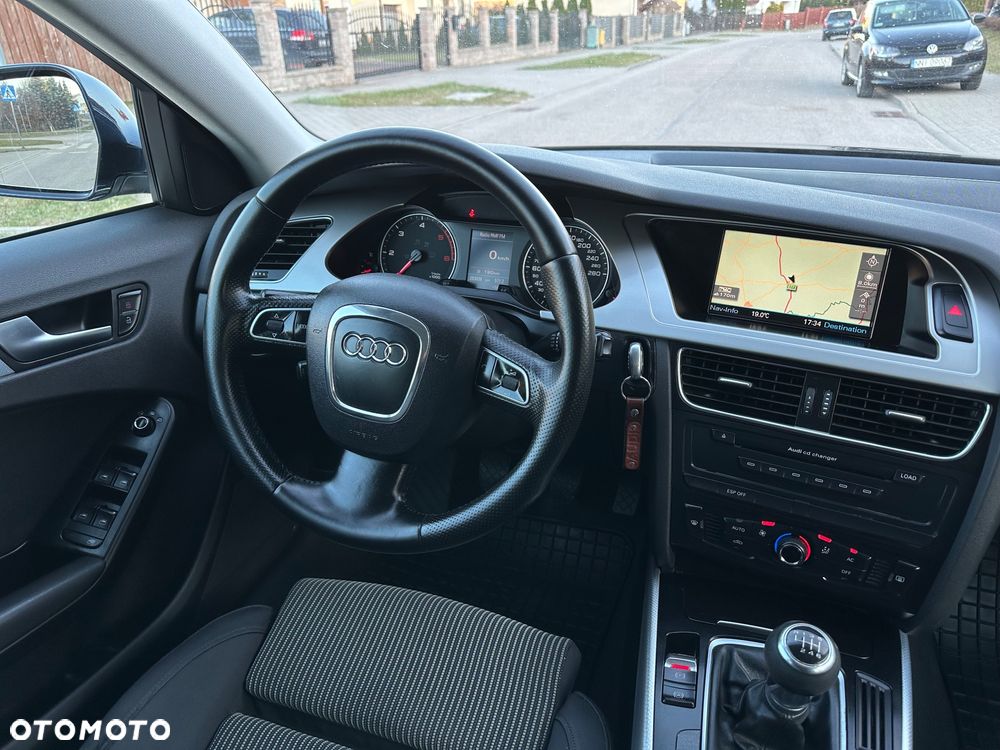 Audi A4 Avant 2.0 TDI - 17