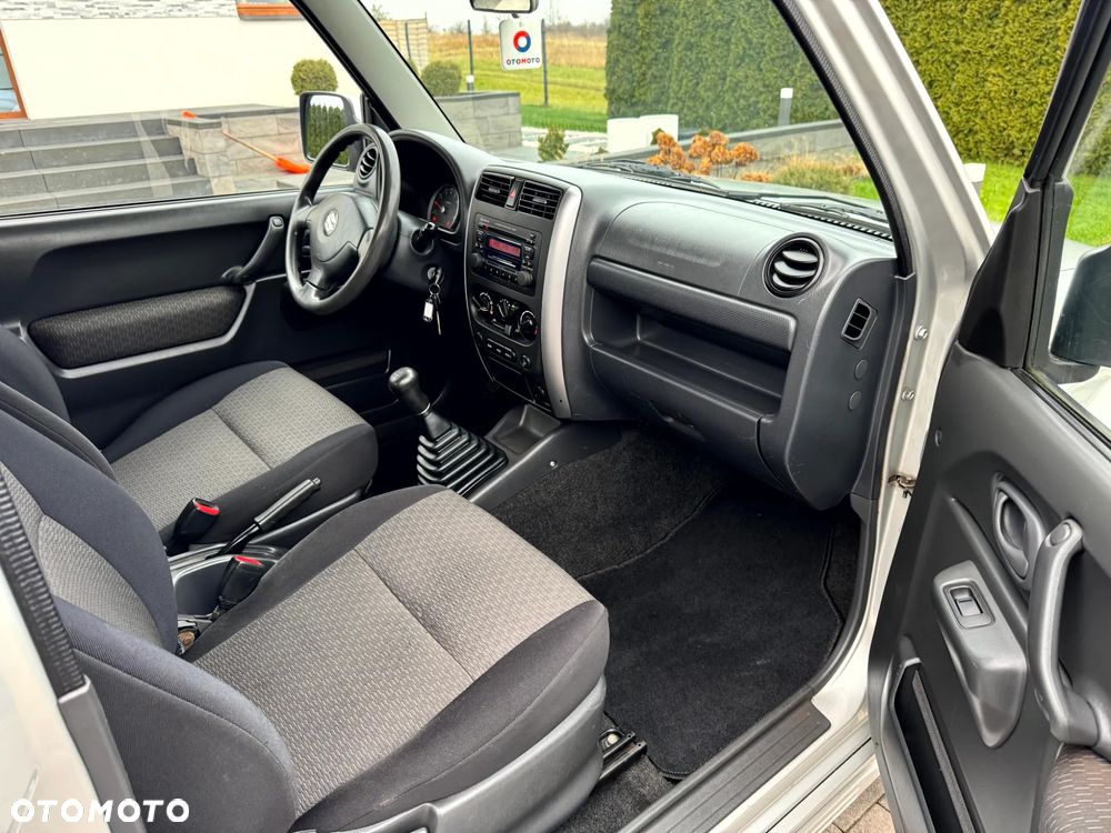 Suzuki Jimny - 10