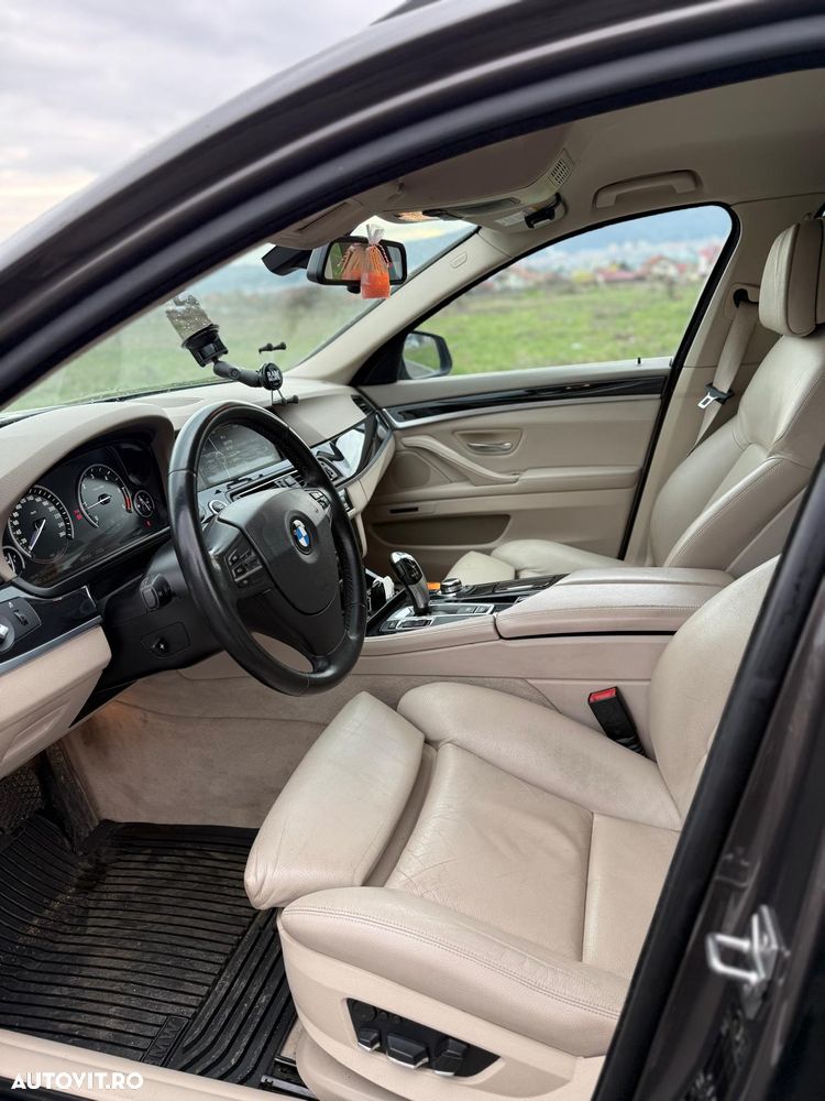 BMW Seria 5 520d - 7