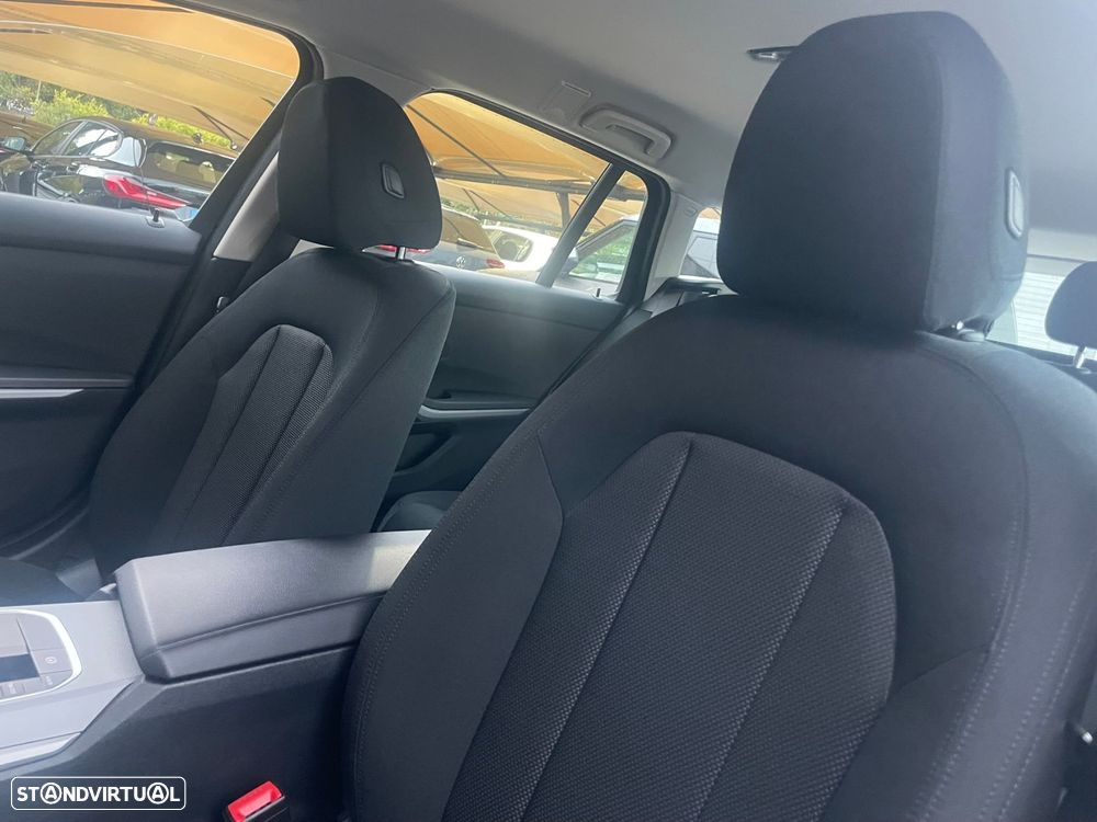 BMW 318 d Touring Auto - 8