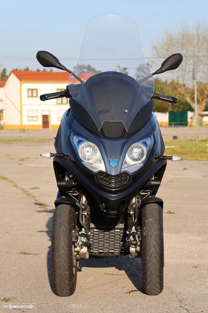 Piaggio MP3 300 hpe - 4
