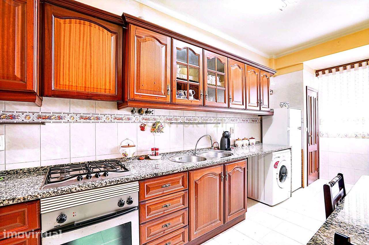 Apartamento T2 em Linda-A-Velha, Oeiras - Vista Cidade e Boa Localizaç - Grande imagem: 4/19