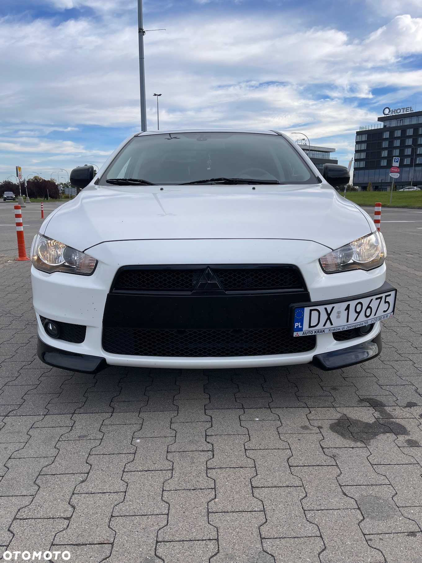 Mitsubishi Lancer 1.8 Invite - 6