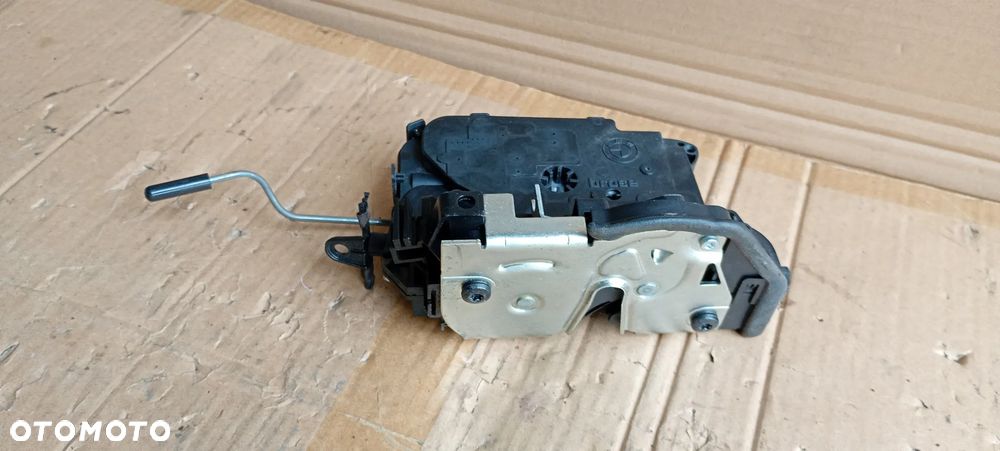 Zamek drzwi lewy tył tylny BMW X1 E84 7229467 - 4