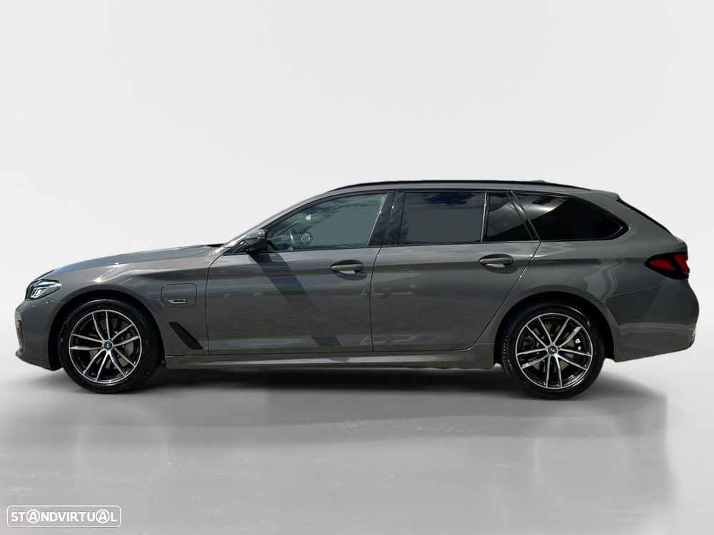 BMW 530 e Pack Desportivo M - 2