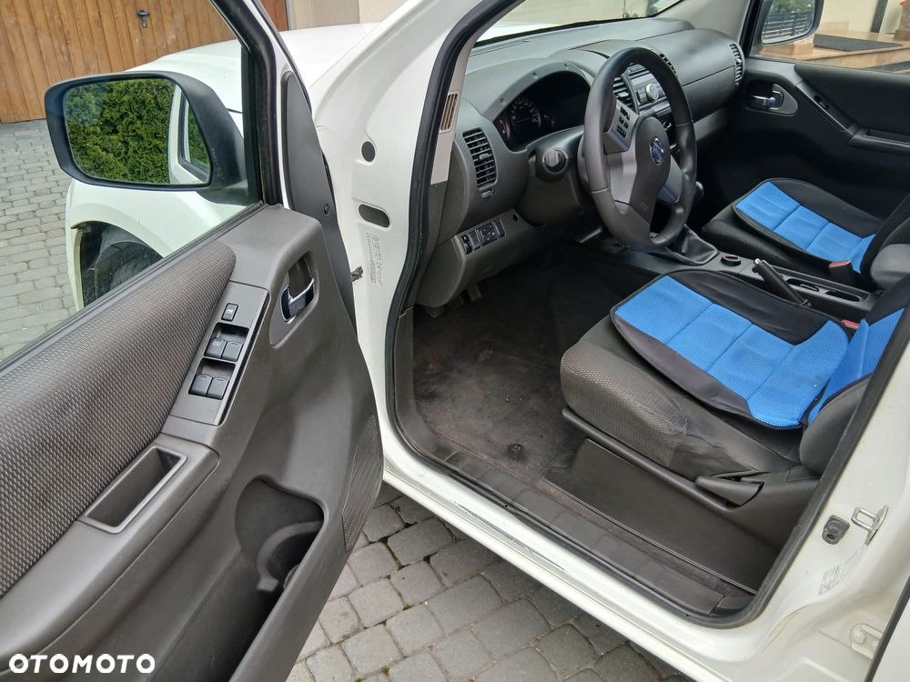 Nissan Navara 2.5 D FE Long - 9