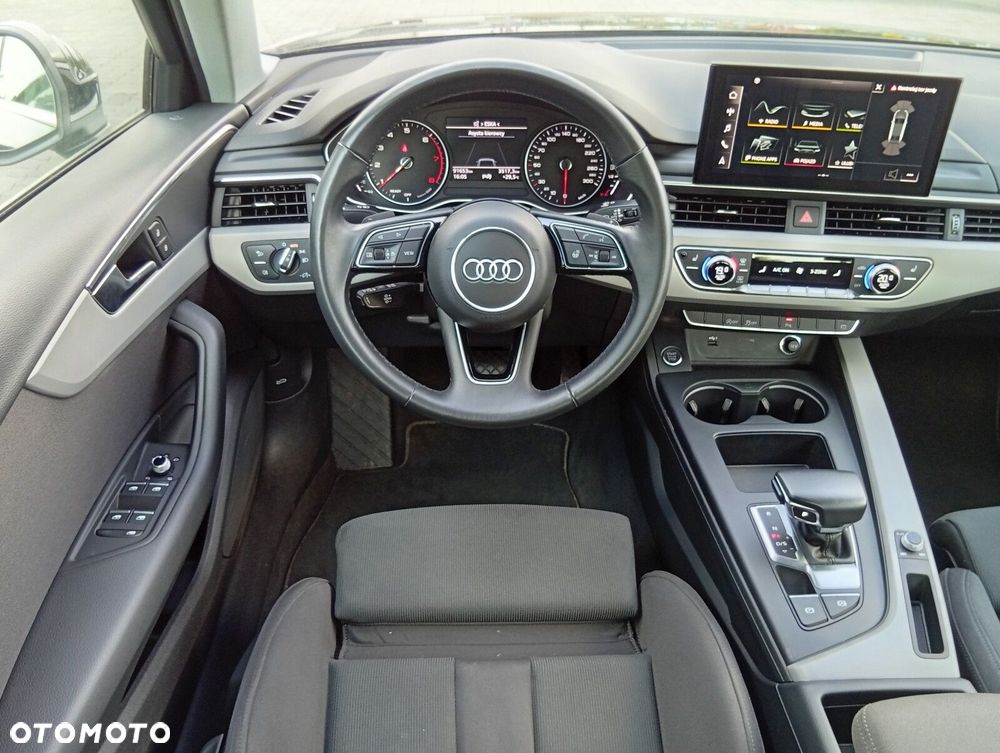 Audi A4 Limousine - 22