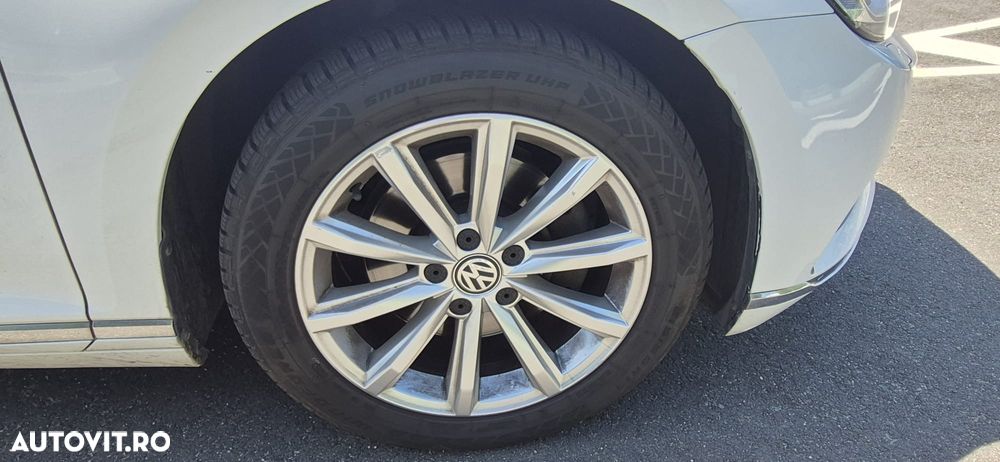 Volkswagen Passat - 16