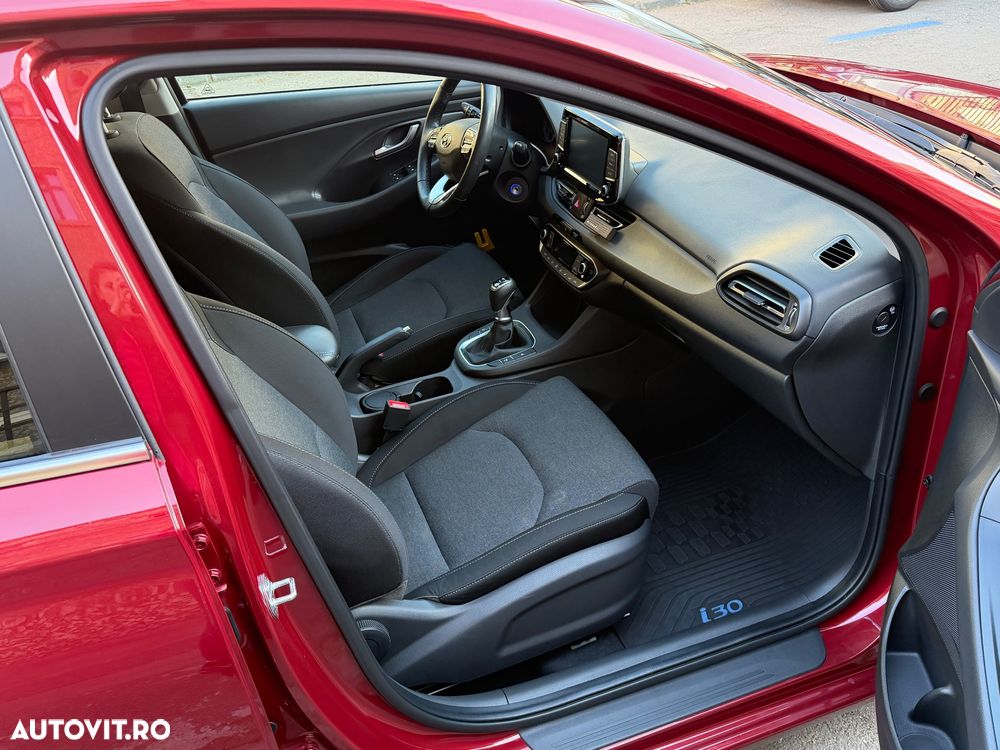 Hyundai i30 1.5 110CP M/T Highway - 6
