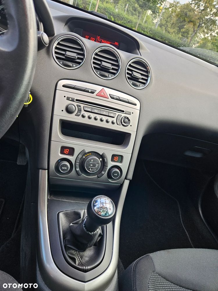Peugeot 308 120 VTi Style - 19