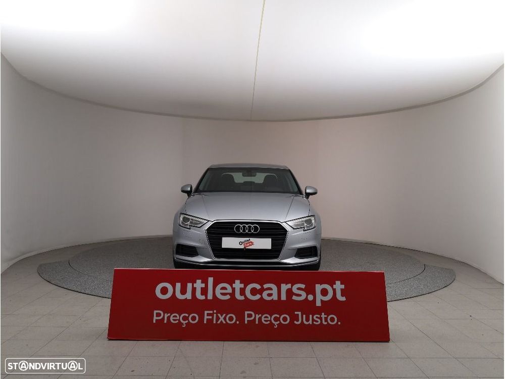 Audi A3 Limousine 30 TDI - 2