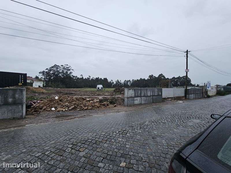Terreno junto ao aeroporto do Porto bons acessos. - Grande imagem: 4/4