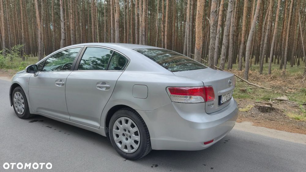 Toyota Avensis 1.8 Luna - 7
