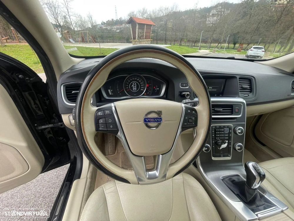 Volvo V60 - 2