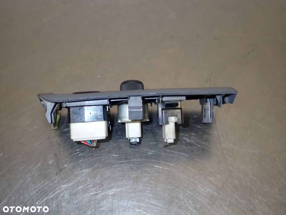 PANEL STEROWANIA LUSTEREK TOYOTA RAV4 II LIFT 55446-42020 - 3