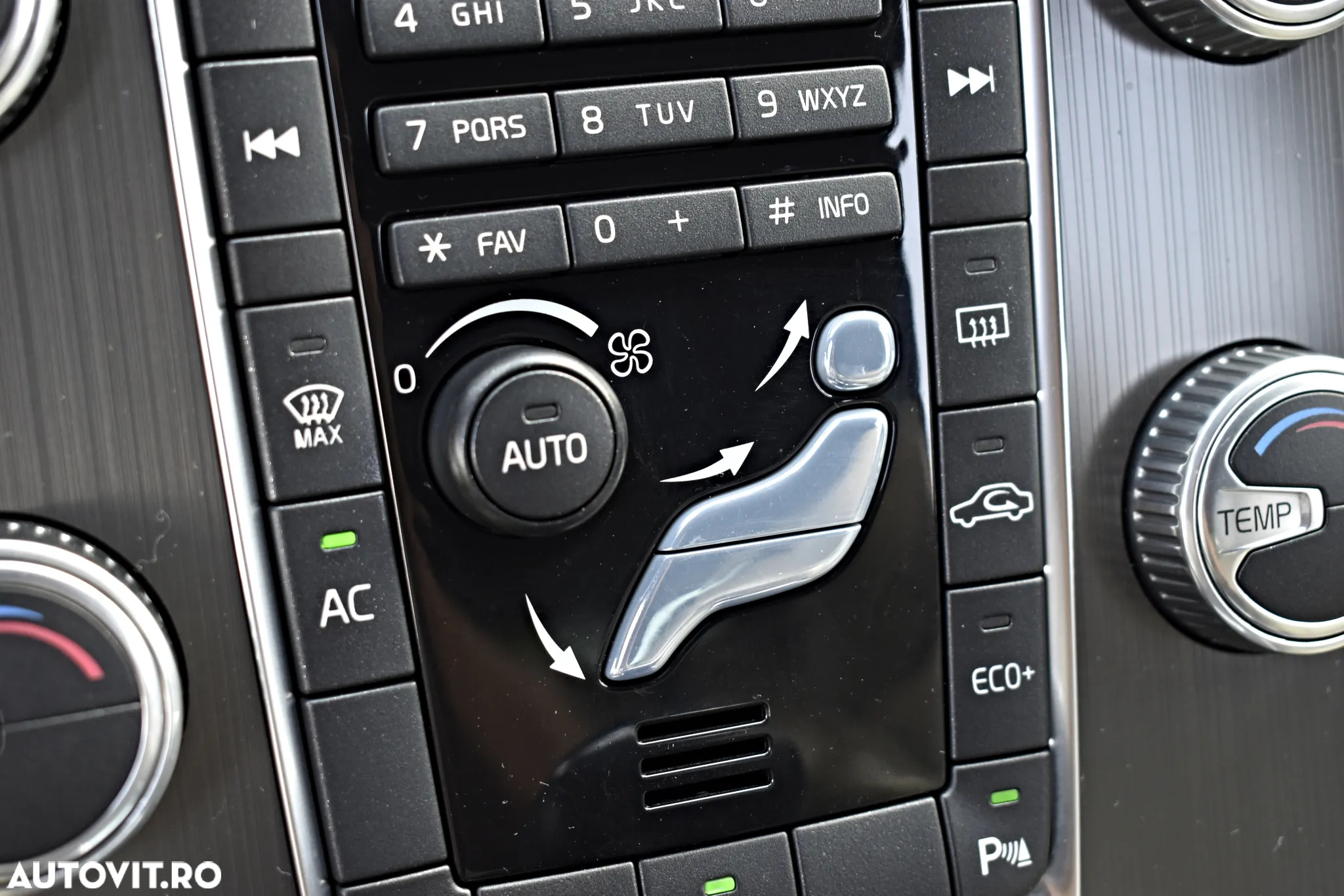 Volvo XC 60 D4 Geartronic Summum - 13
