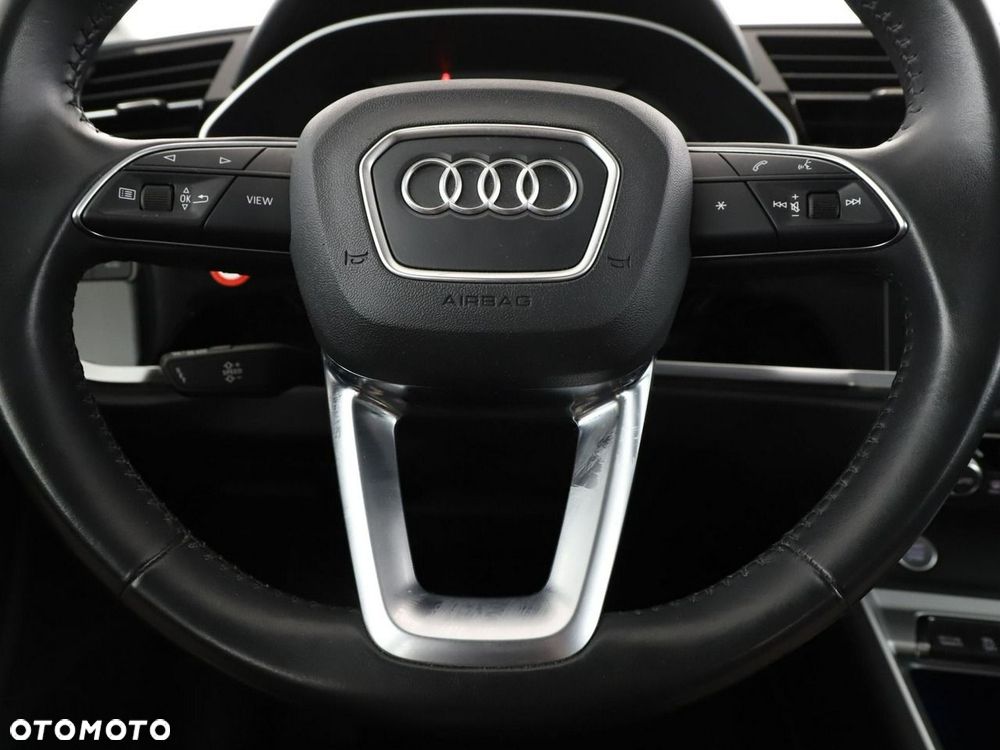 Audi Q3 35 TDI Quattro S Line - 22