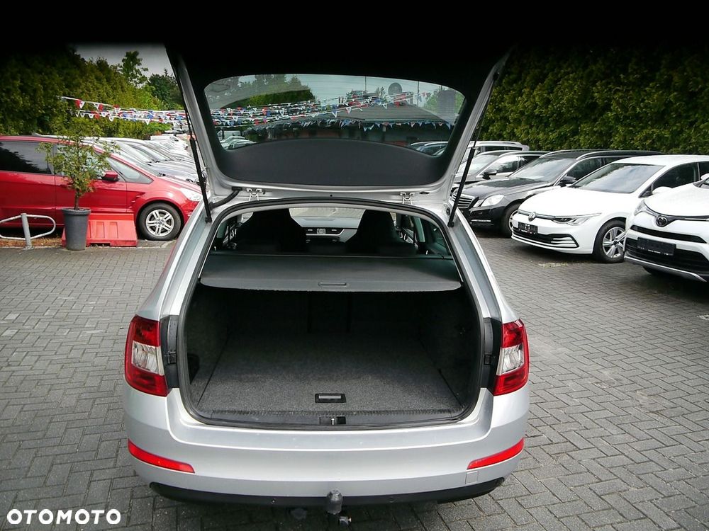 Skoda Octavia 2.0 TDI Sportline - 17