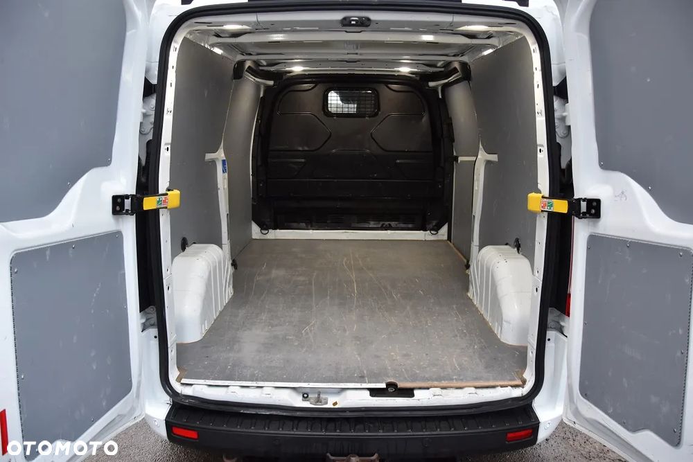 Ford TRANSIT CUSTOM 300 L2H1 - 11