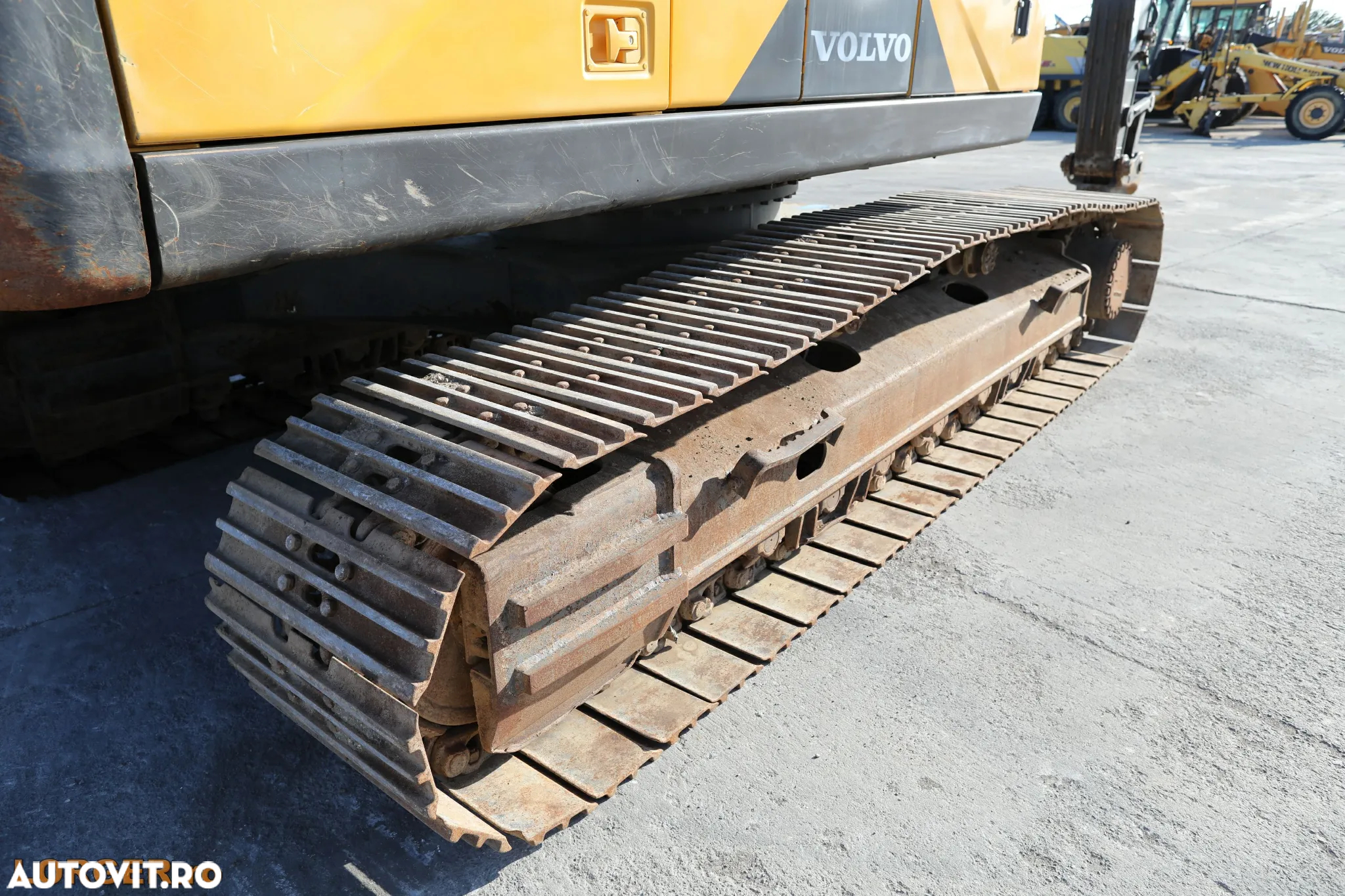 Volvo EC 300 EL - 6