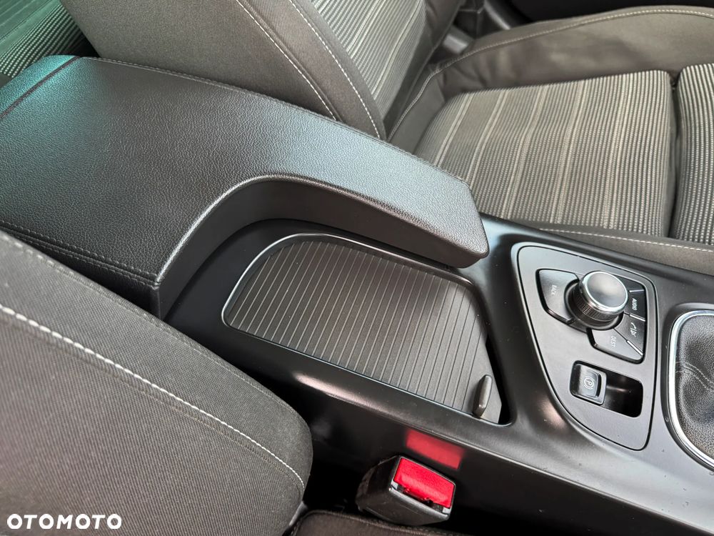 Opel Insignia 2.0 CDTI ecoFLEX Business Innovation - 26