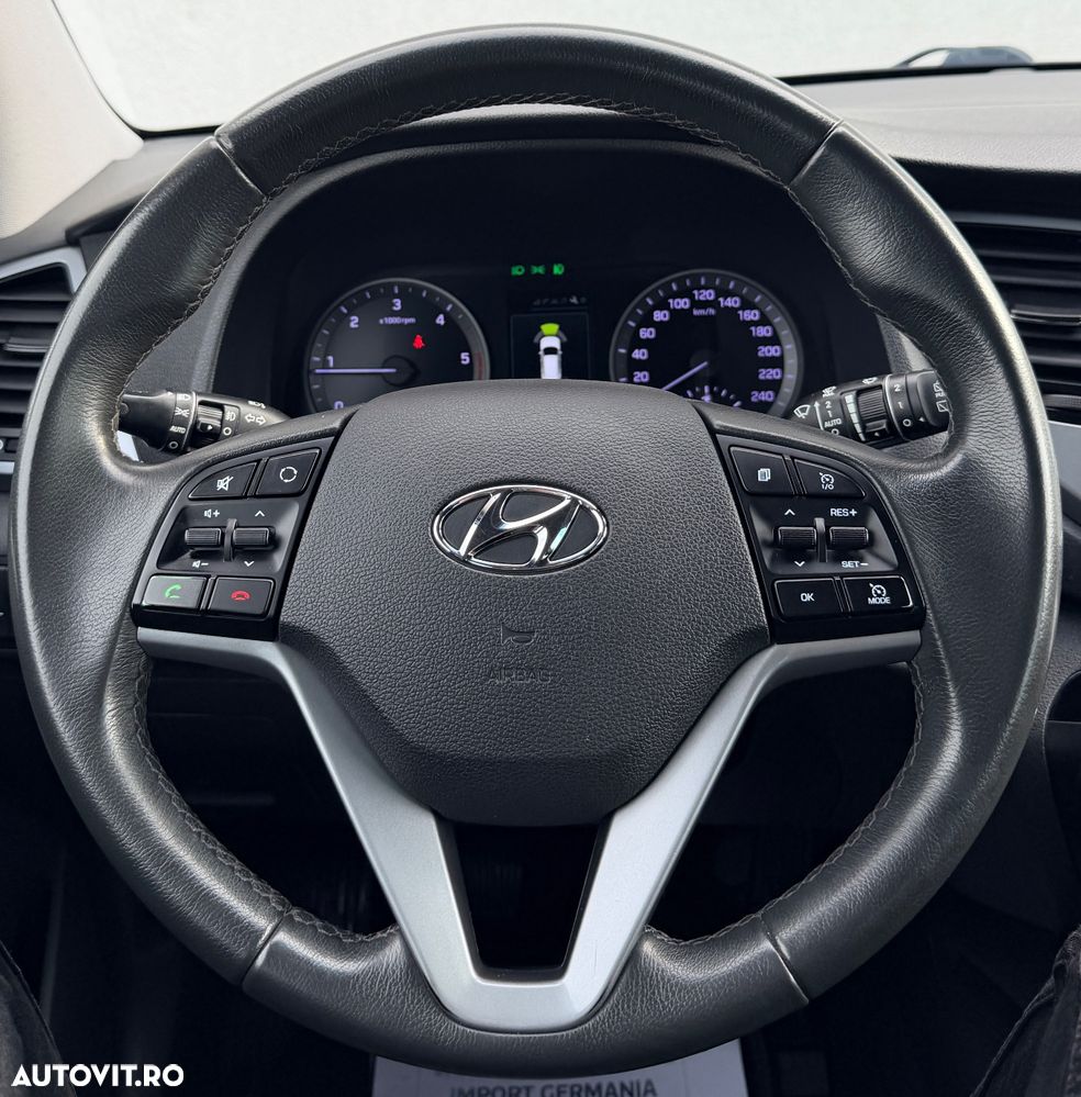 Hyundai Tucson blue 1.7 CRDi 2WD Passion Plus - 32