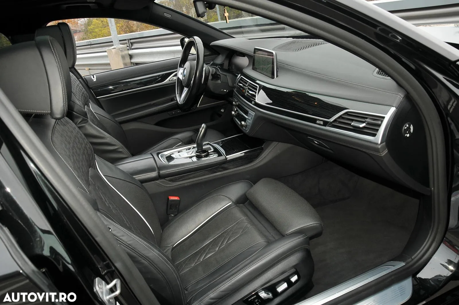 BMW Seria 7 745Le xDrive AT PHEV - 6