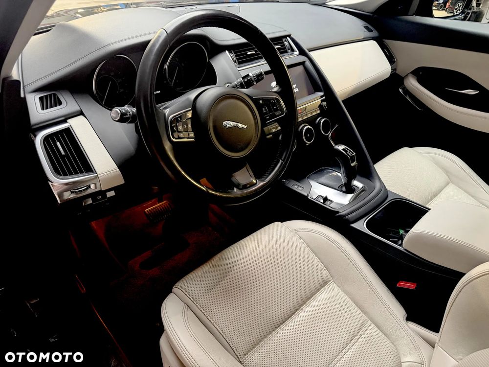 Jaguar E-Pace 2.0 i4P AWD S - 8