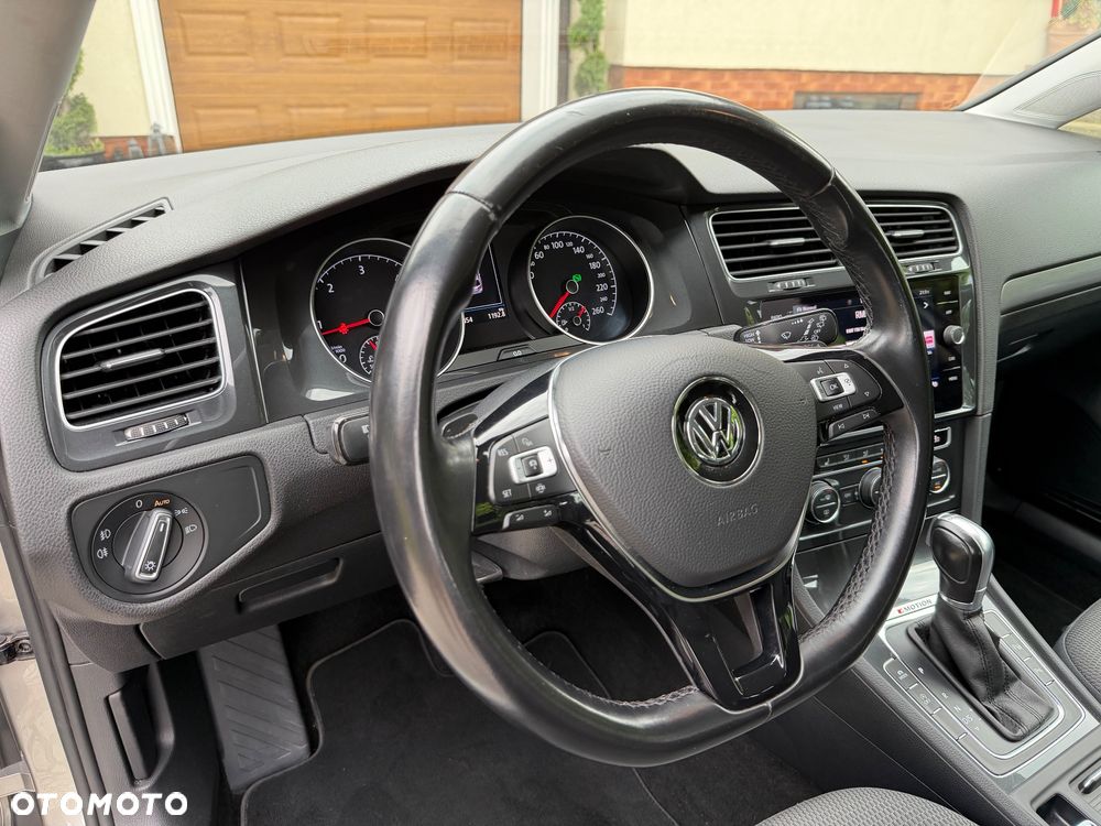 Volkswagen Golf 2.0 TDI 4Motion DSG Comfortline - 20