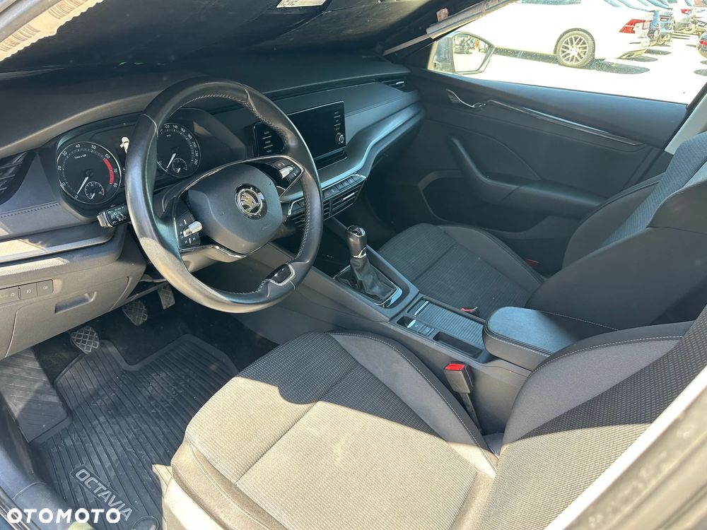Skoda Octavia - 11