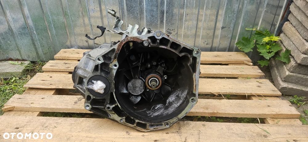Skrzynia biegów Suzuki Swift IV lift 1,3 DDIS - 1