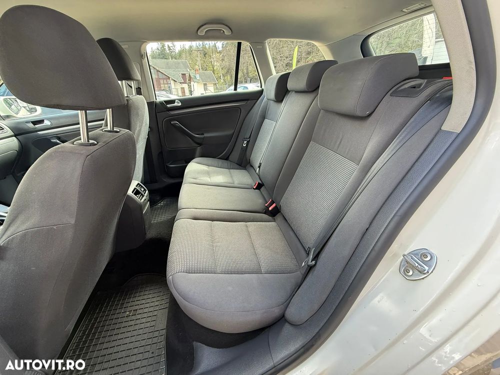 Volkswagen Golf 1.9 TDI BlueMotion Comfortline - 12