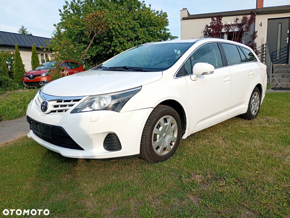 Toyota Avensis - 34