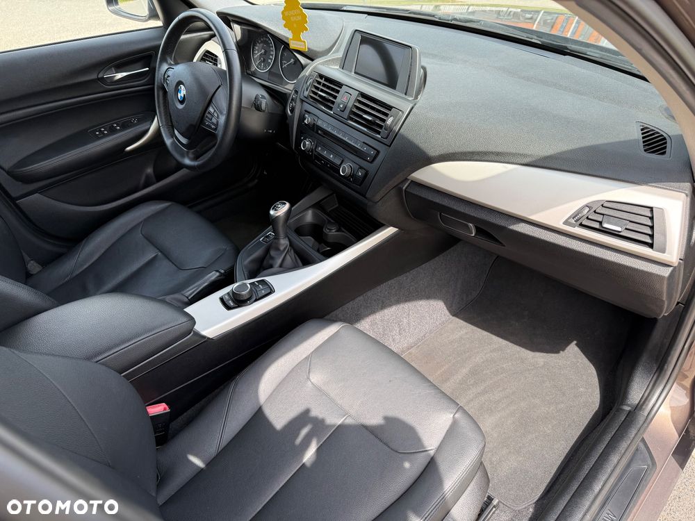 BMW Seria 1 116i Sport Line - 21