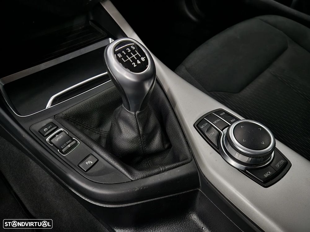 BMW 116 d Line Luxury - 10