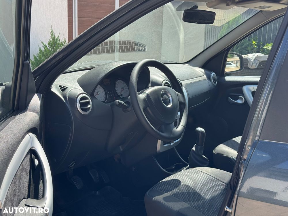 Dacia Logan 1.6 Prestige - 10