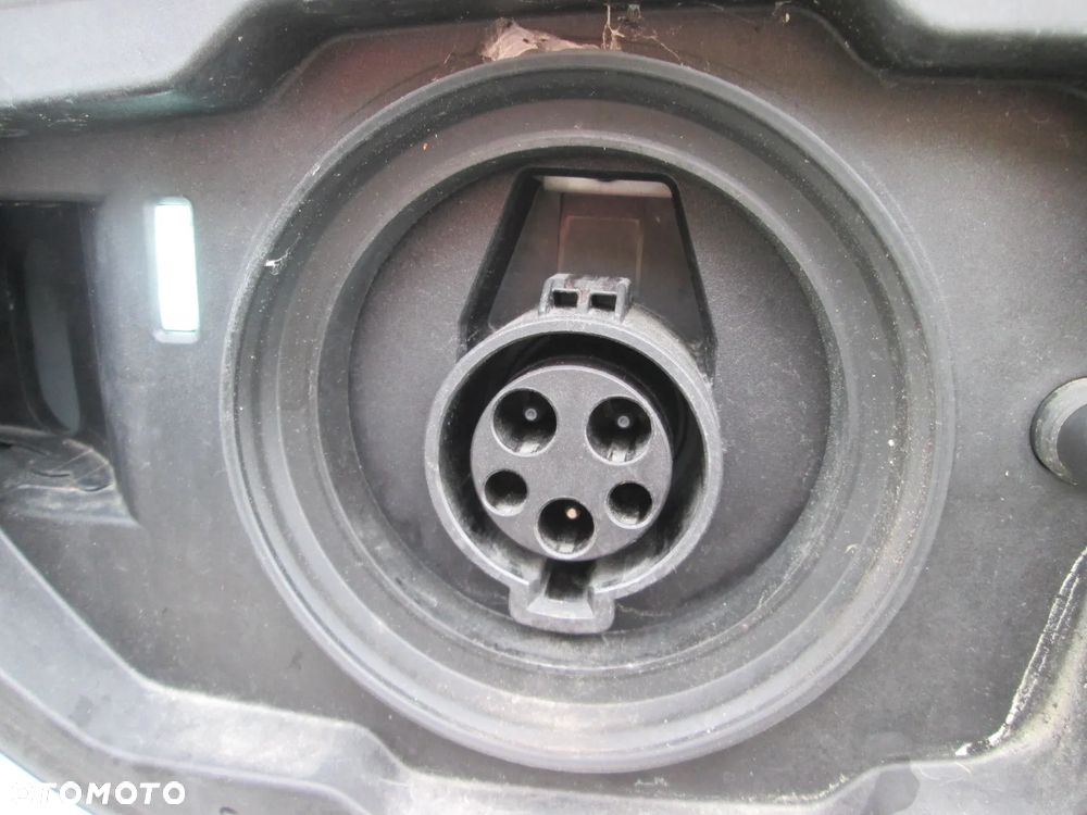BMW Seria 3 - 34