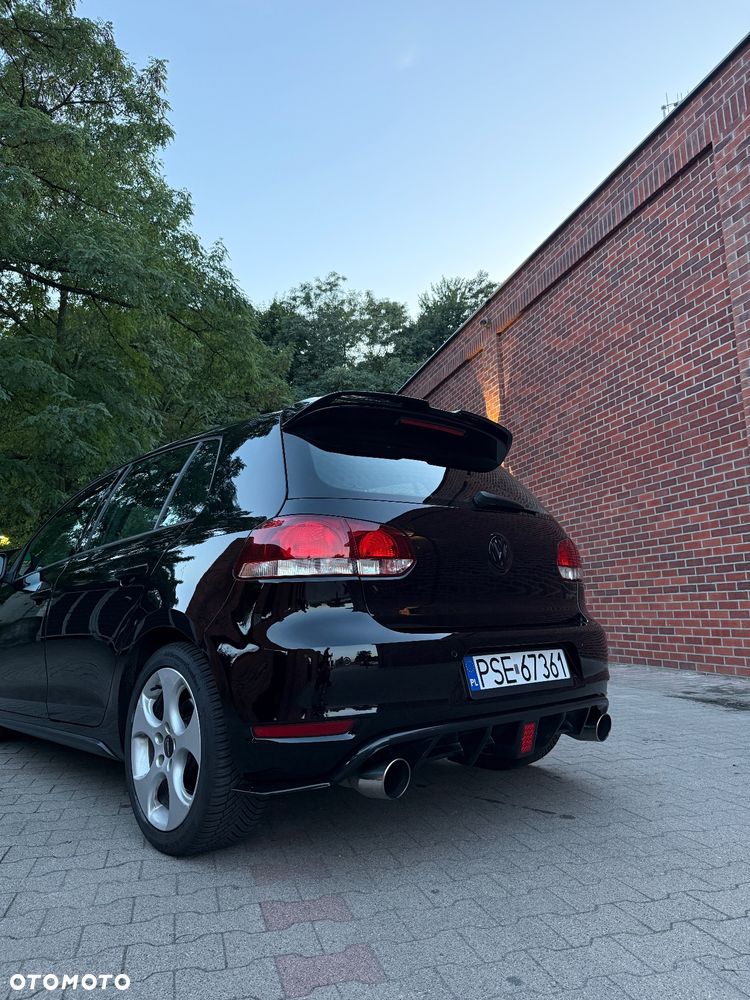 Volkswagen Golf 2.0 GTI - 16