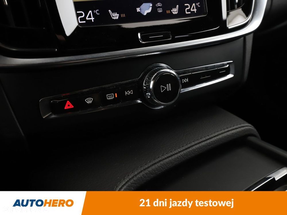 Volvo V90 D4 Momentum - 26