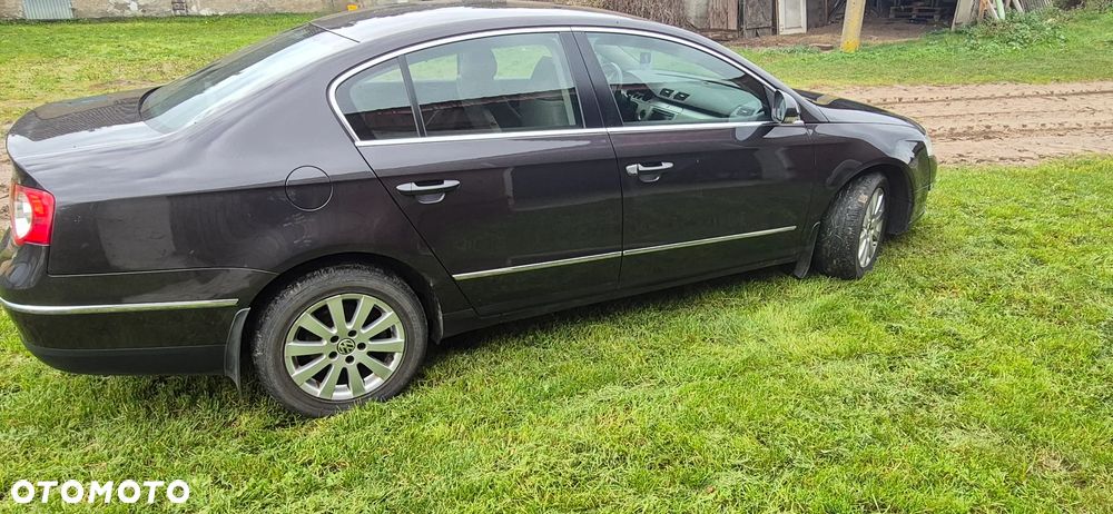 Volkswagen Passat 2.0 TDI DPF Comfortline - 5
