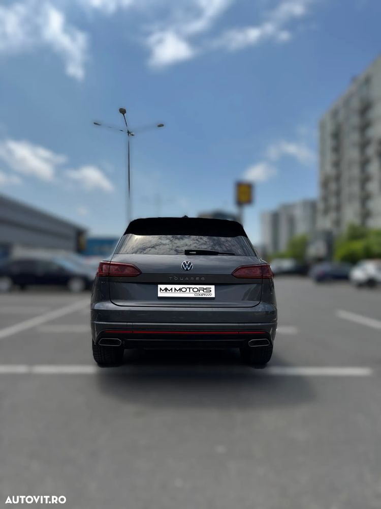Volkswagen Touareg V6 TSI R-Style - 5