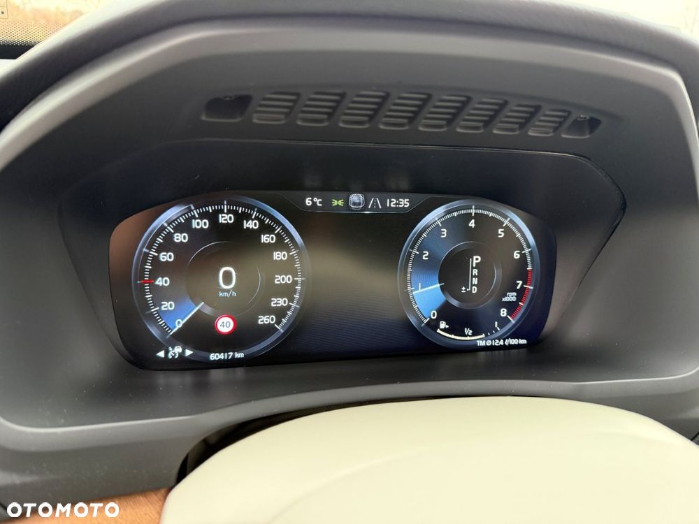 Volvo XC 90 T6 AWD Geartronic Momentum - 27
