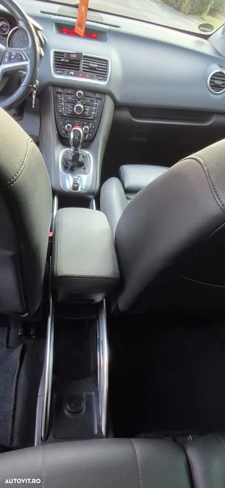 Opel Meriva - 9