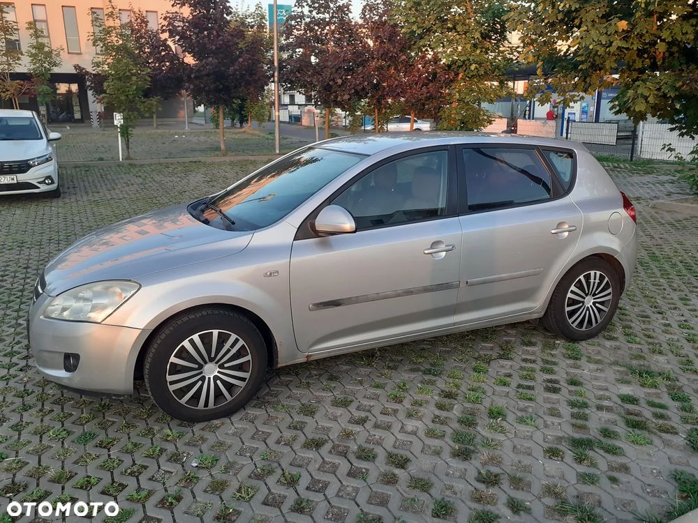 Kia Ceed 1.6 CRDi EX - 4