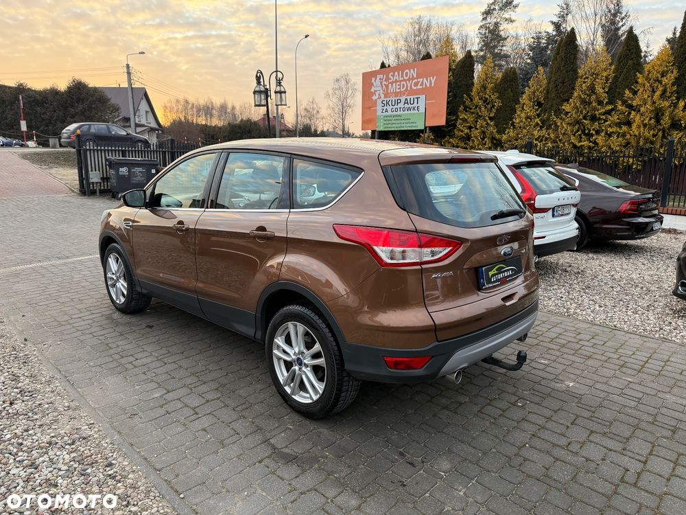 Ford Kuga 2.0 TDCi 4WD Titanium - 4